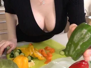 Nữa đêm mò vào phòng địt vợ của em trai