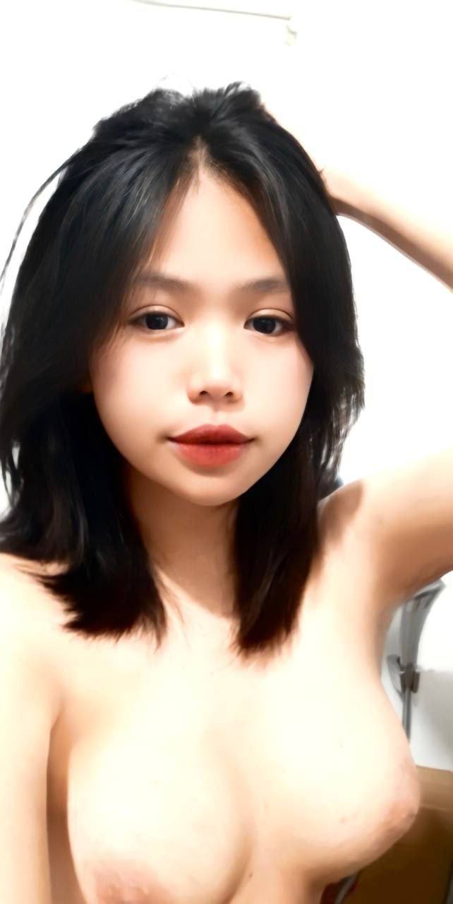 Cưỡi mặt và phun nước! Miệng của anh chàng đầy tinh dịch khi anh ta liếm lồn! Bộ truyện Ông Mèo Liếm